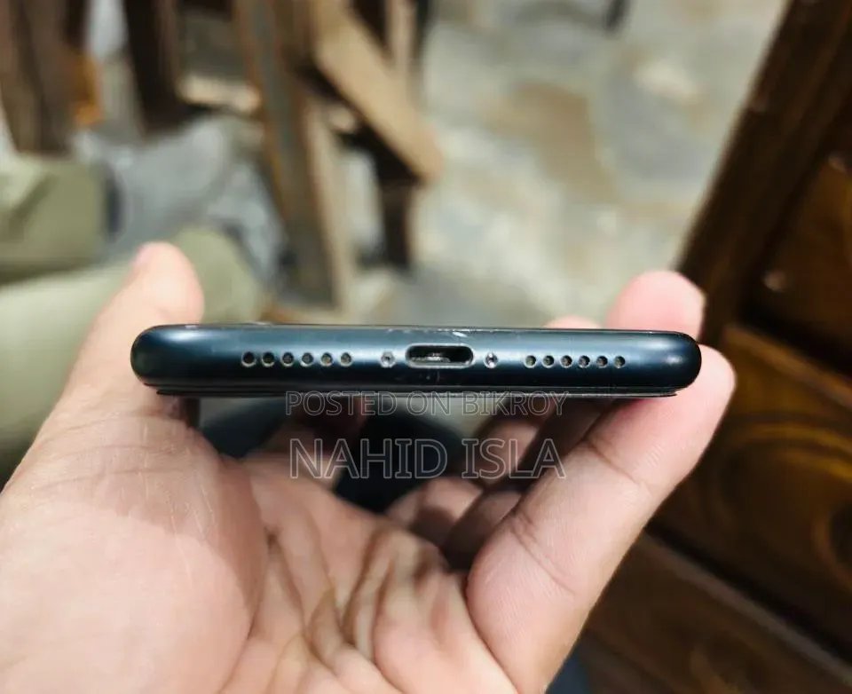 Apple iPhone XR 64 GB Black
