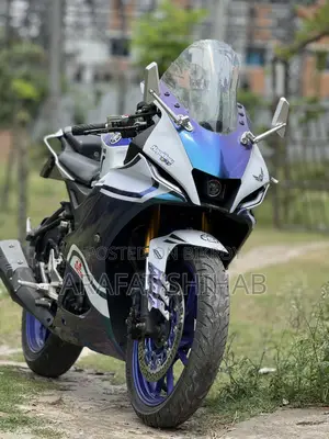 Yamaha R1 2022 Blue