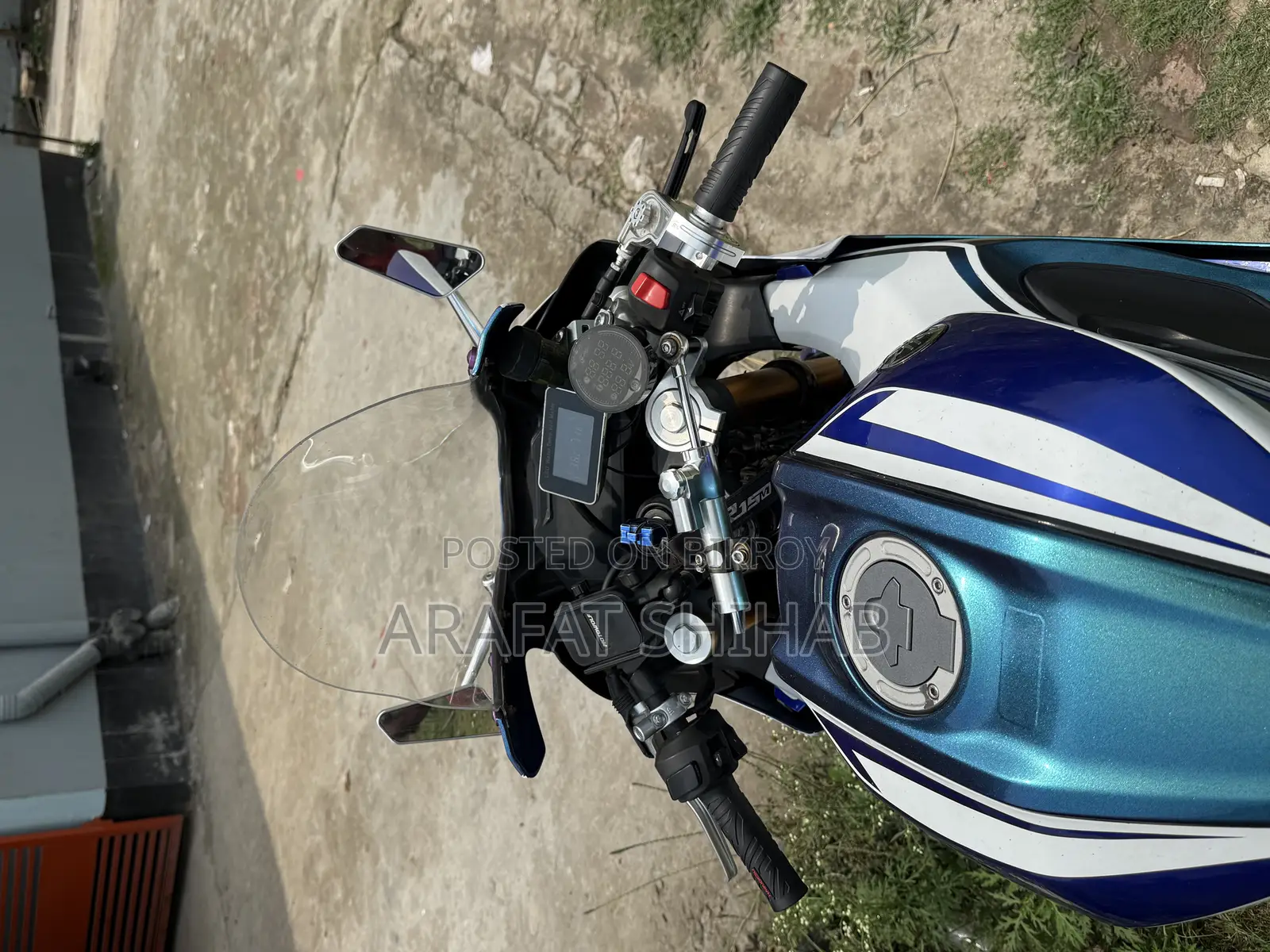 Yamaha R1 2022 Blue
