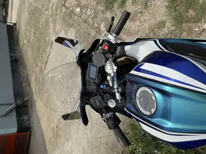 Yamaha R1 2022 Blue
