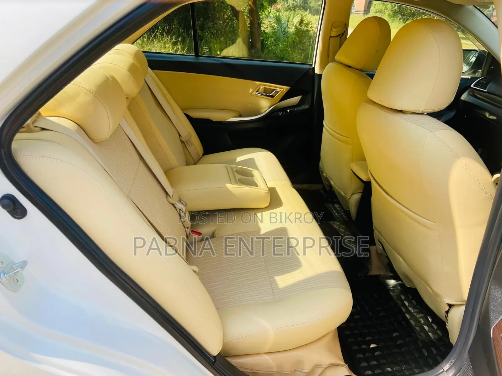 Toyota Premio 2018 Pearl