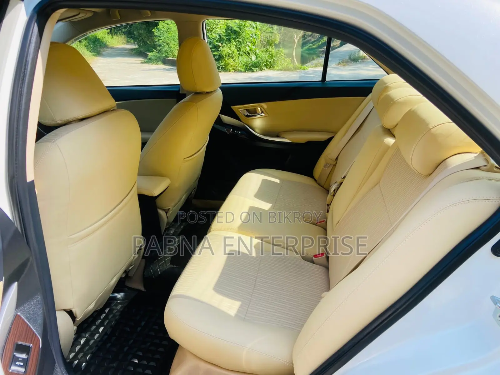 Toyota Premio 2018 Pearl