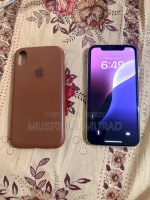 Apple iPhone XR 64 GB White