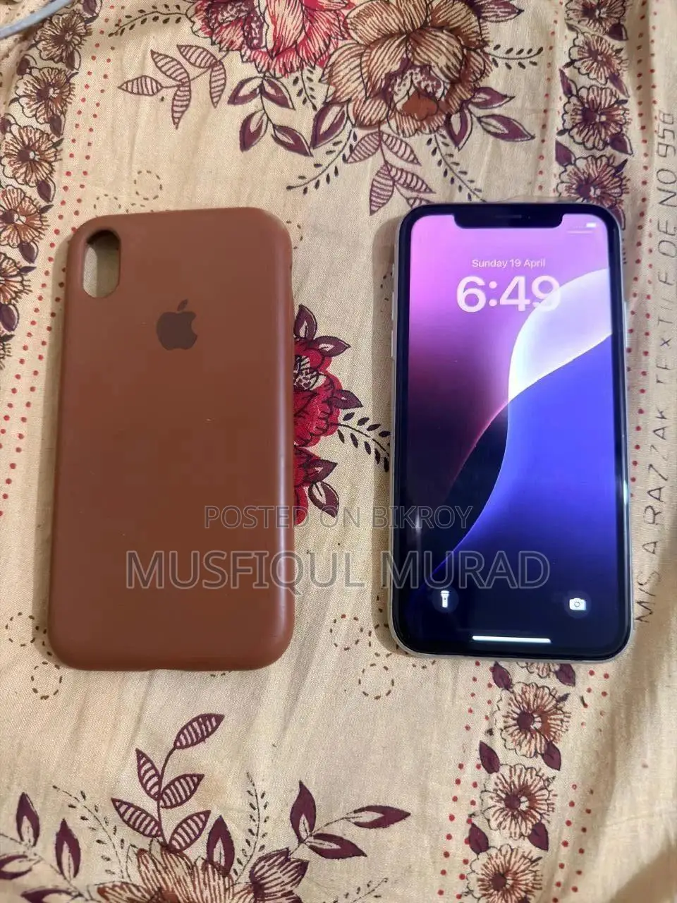 Apple iPhone XR 64 GB White