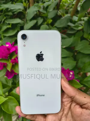 Apple iPhone XR 64 GB White