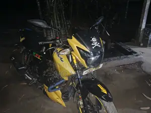 TVS Apache RTR 160 2V 2026 Yellow