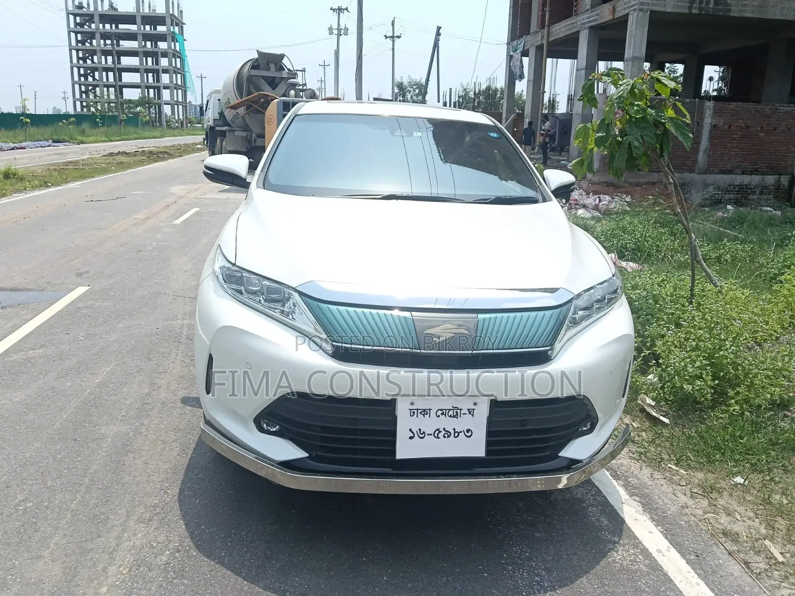 Toyota Harrier Hybrid Premium 2018 Pearl