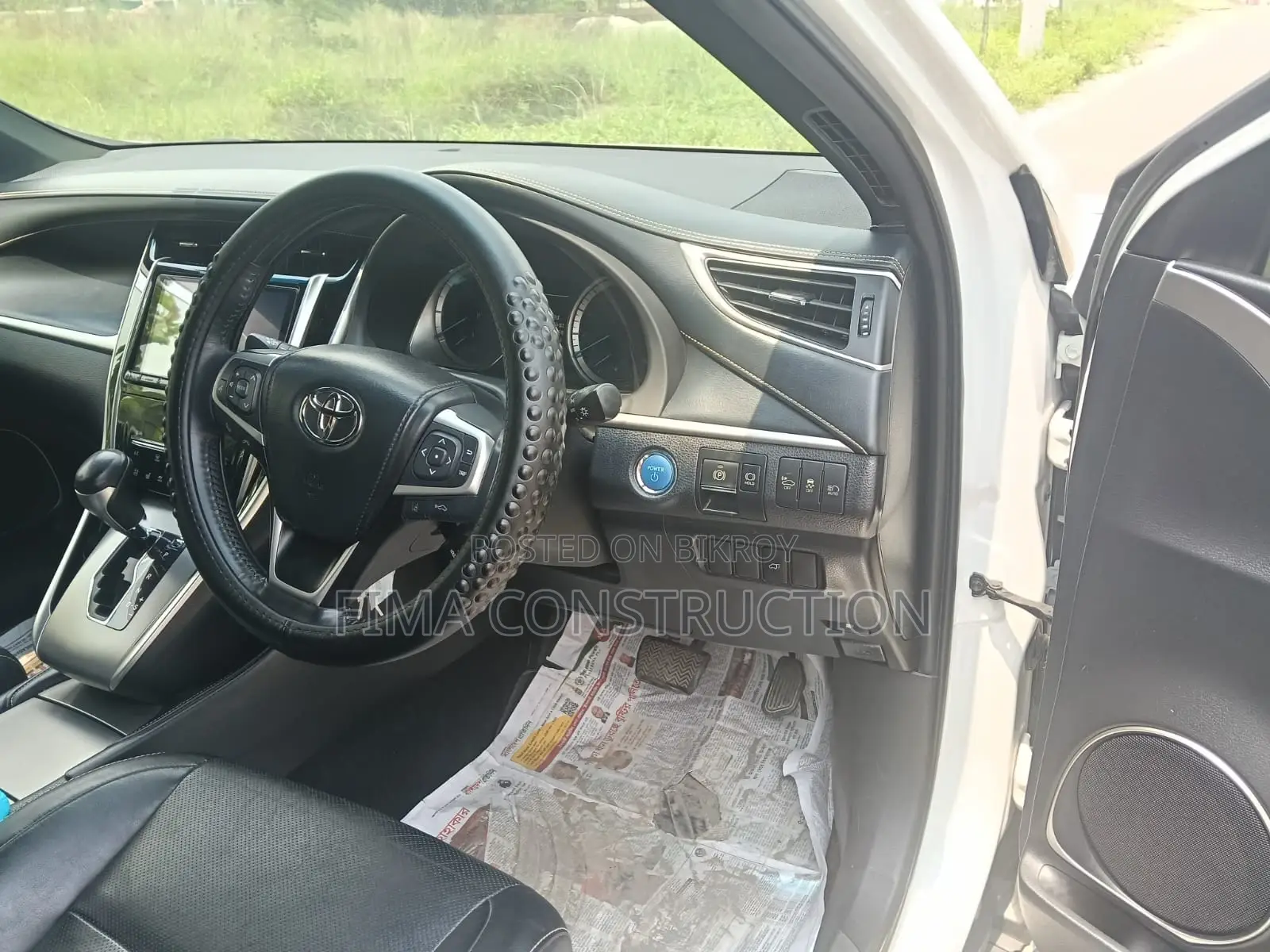 Toyota Harrier Hybrid Premium 2018 Pearl