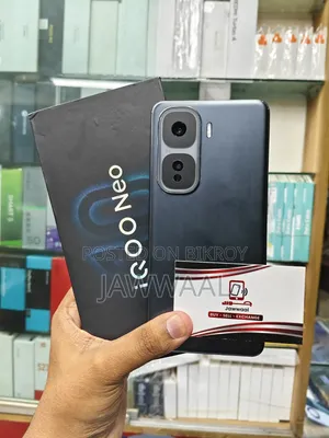 iQOO 256 GB