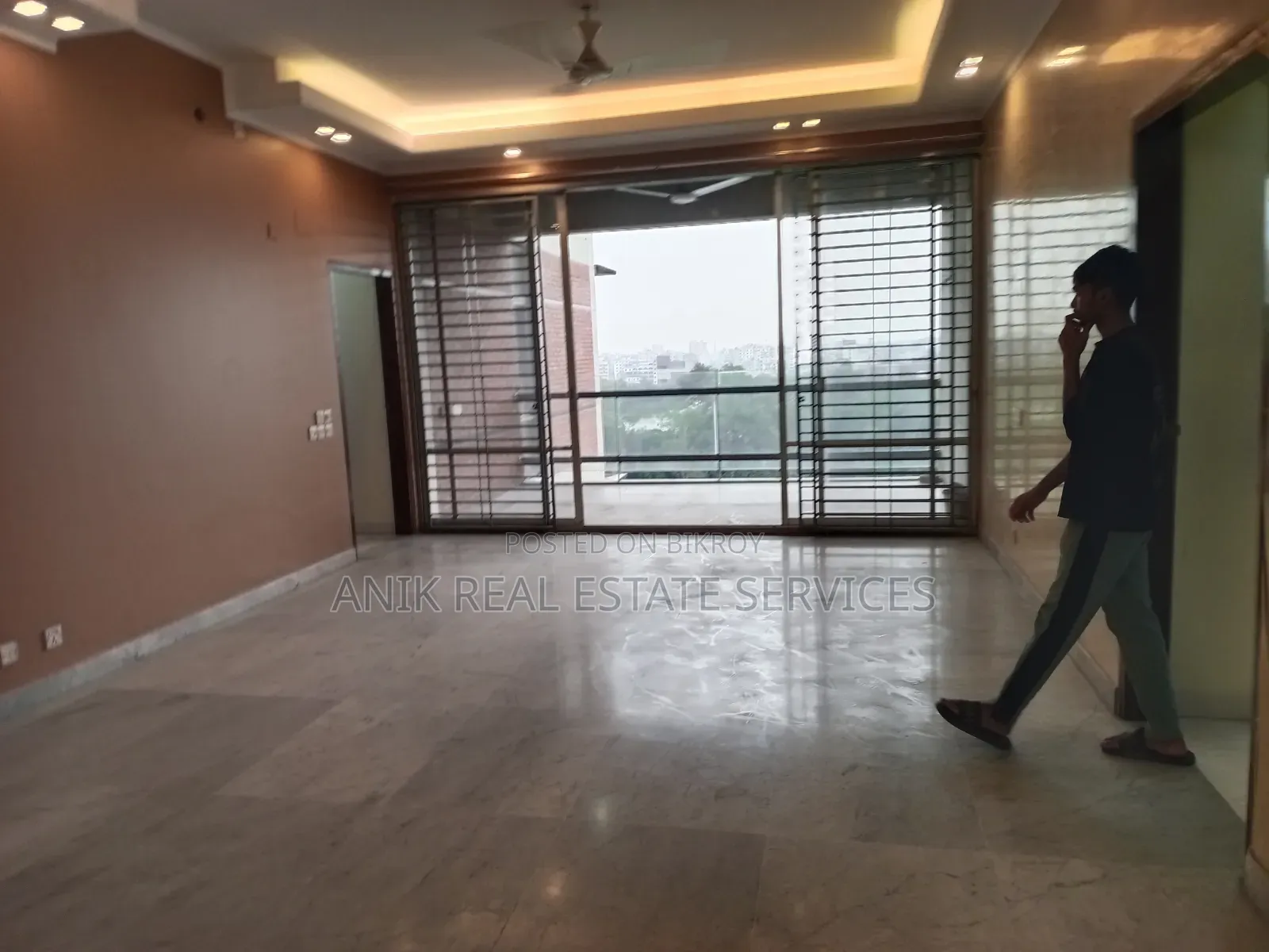 অনীক রিয়েল এস্টেট, গুলশানে ৪ বেডরুমের অ্যাপার্টমেন্ট ভাড়ার জন্য