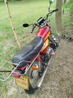 হোন্ডা ২০০৬ রেড