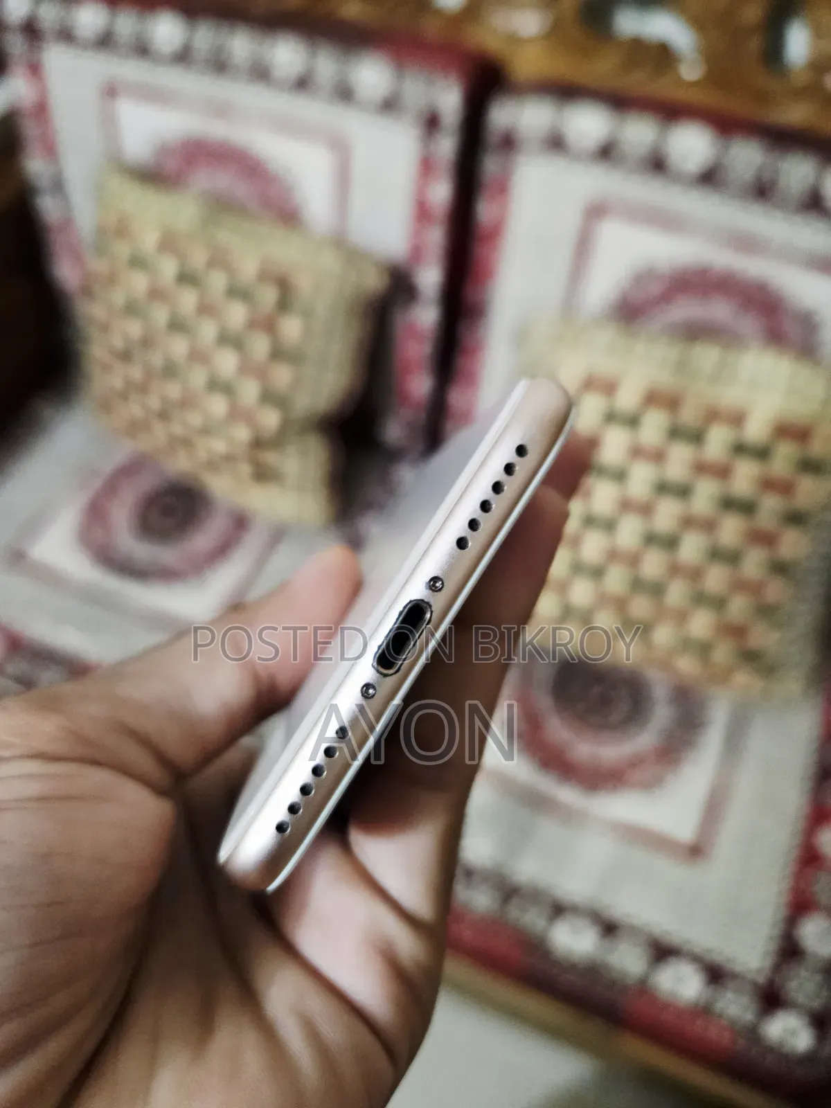 Apple iPhone 8 64 GB Gold