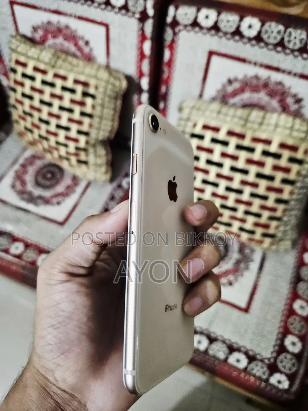 Apple iPhone 8 64 GB Gold