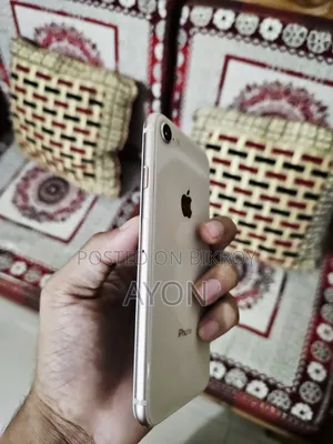 Apple iPhone 8 64 GB Gold