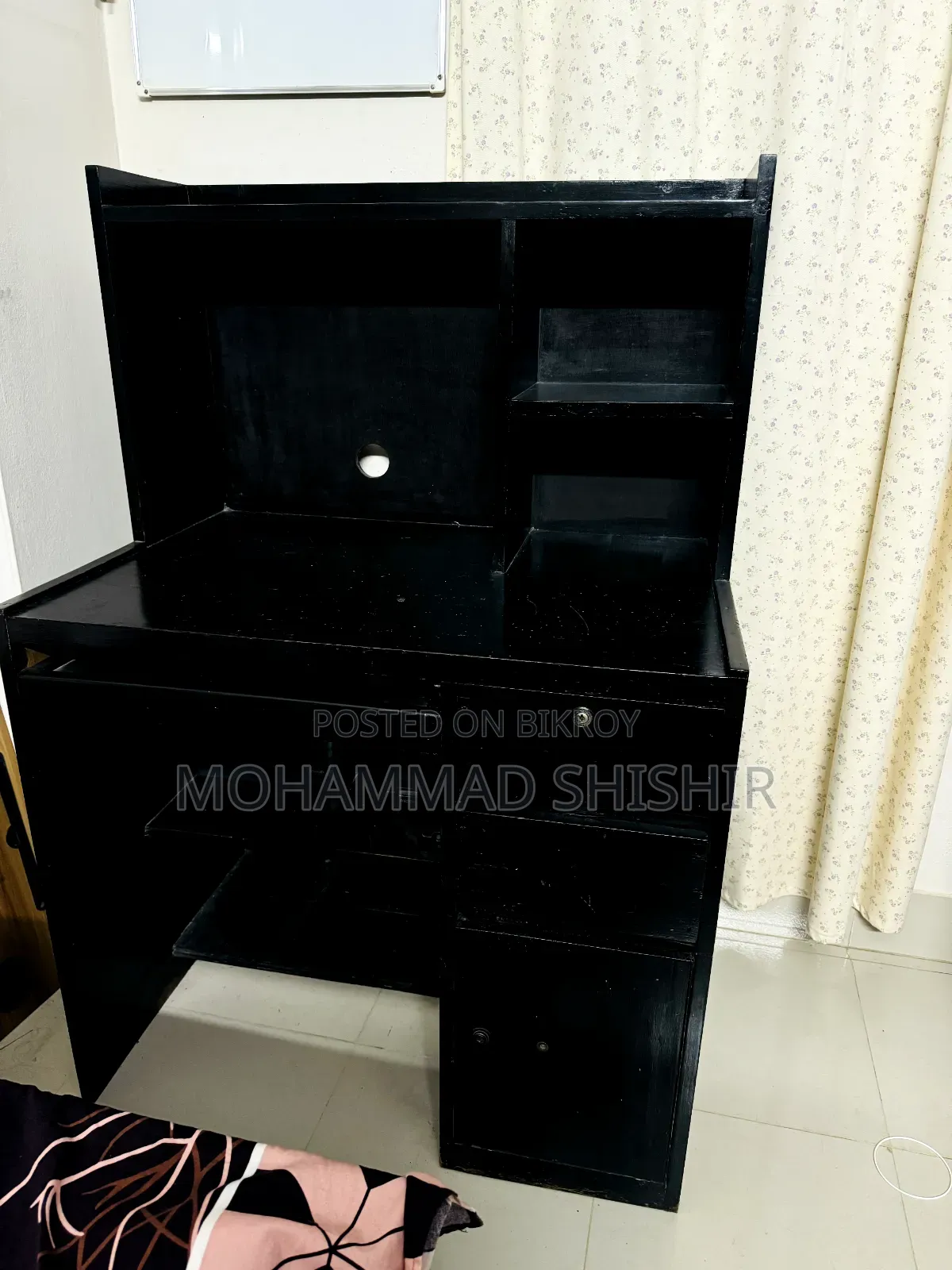 স্টাডি এবং কম্পিউটার টেবিল