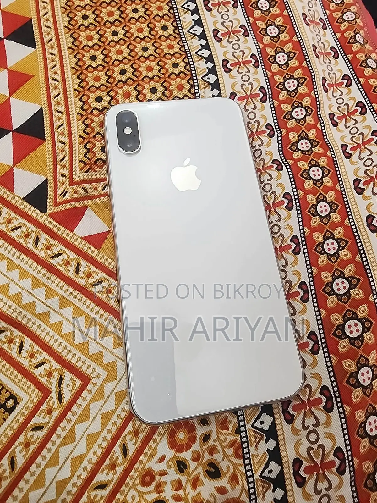 Apple iPhone X 64 GB White