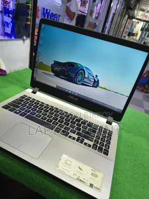 Laptop Asus X501U 4GB Intel Core I3 SSD 128GB