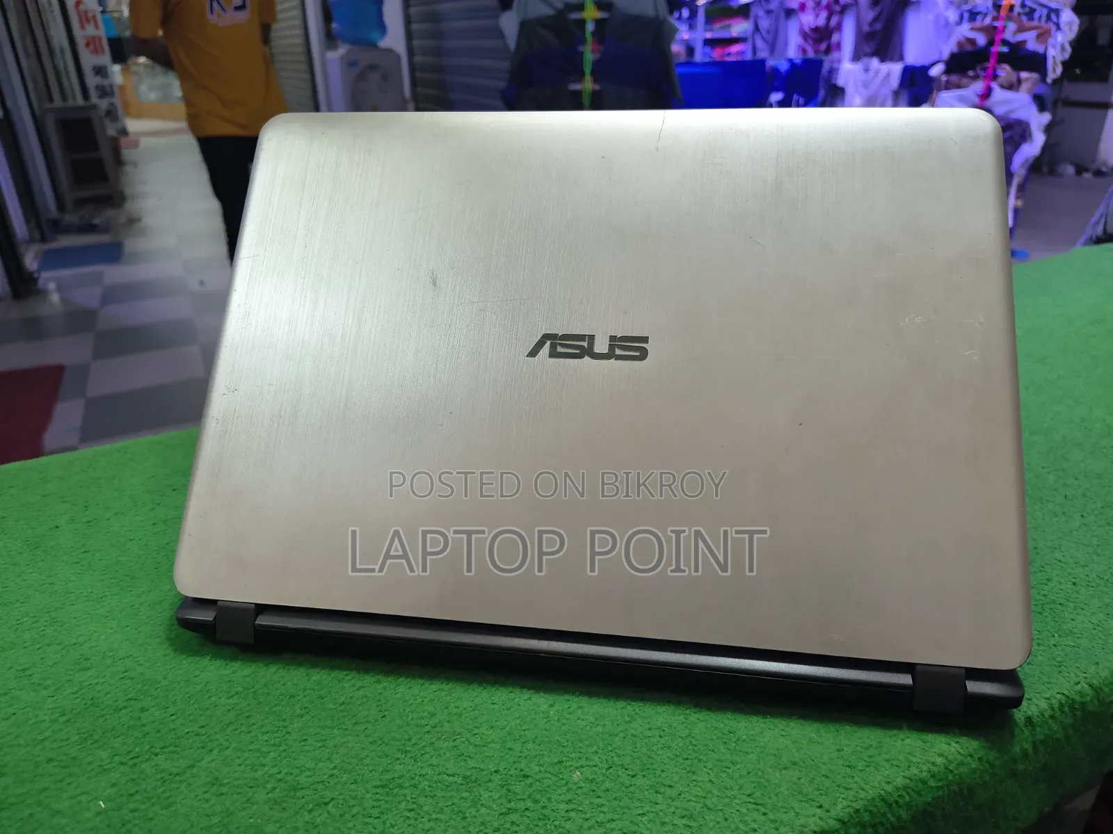 Laptop Asus X501U 4GB Intel Core I3 SSD 128GB