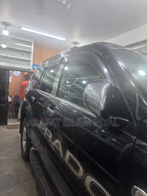 Toyota Land Cruiser Prado ৪.০ পেট্রোল TX ২০০৪ ব্ল্যাক