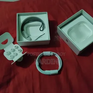 Earbuds 1:1