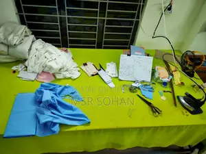 গার্মেন্ট কাটিং টেবিল