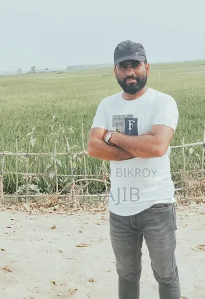একটা চাকরির খুব প্রয়োজন