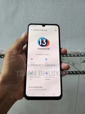 Vivo V23 128 GB