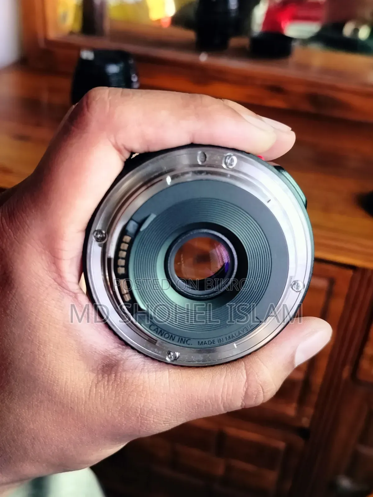 Canon Eos 250d DSLR Camera With 85mm F/1.8 Usm Ultrasonic Lens