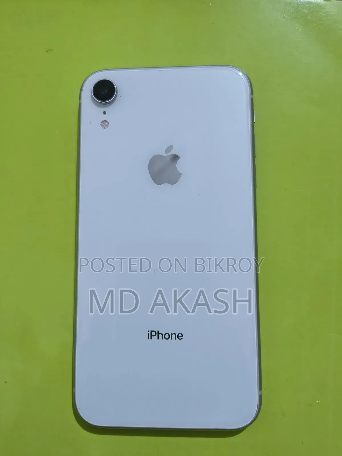 Apple iPhone XR 64 GB White