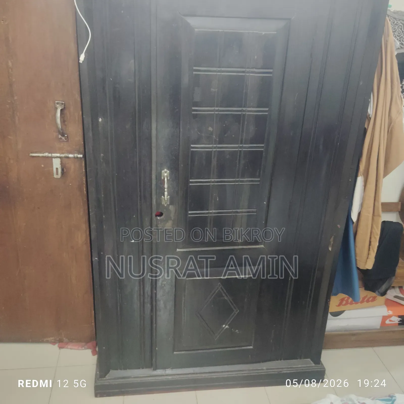 Almirah for Sale