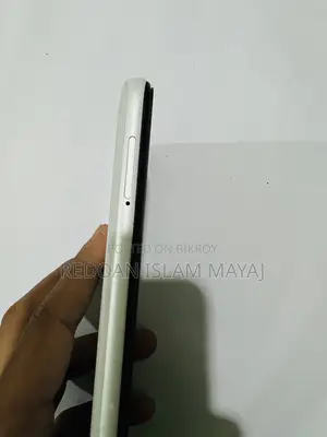 Walton 64 GB White