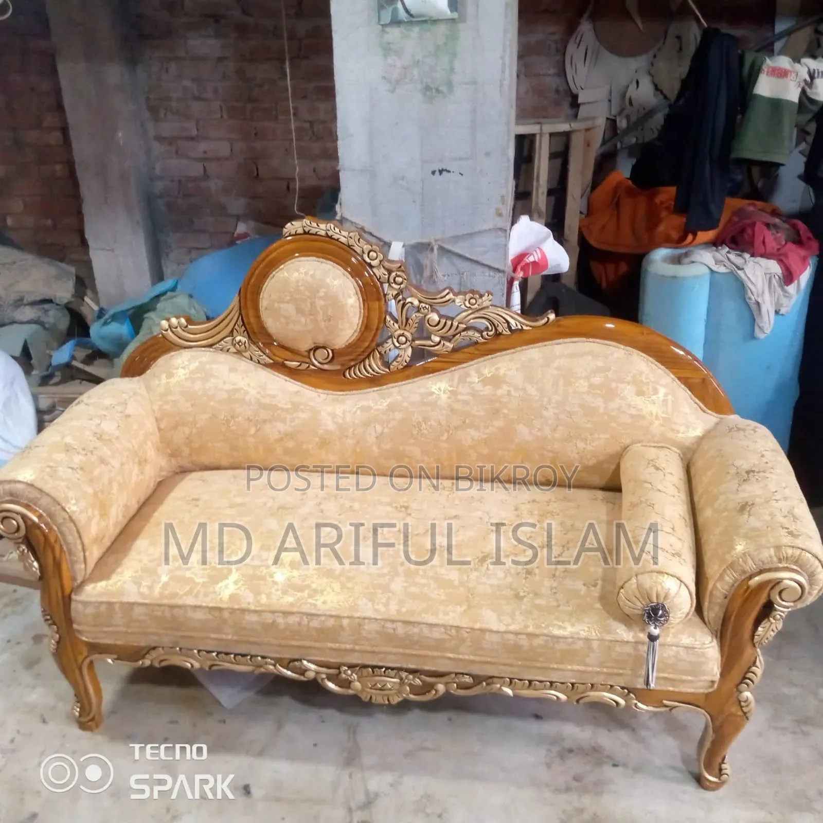 Original Teak Wood Divan at an Affordable Price