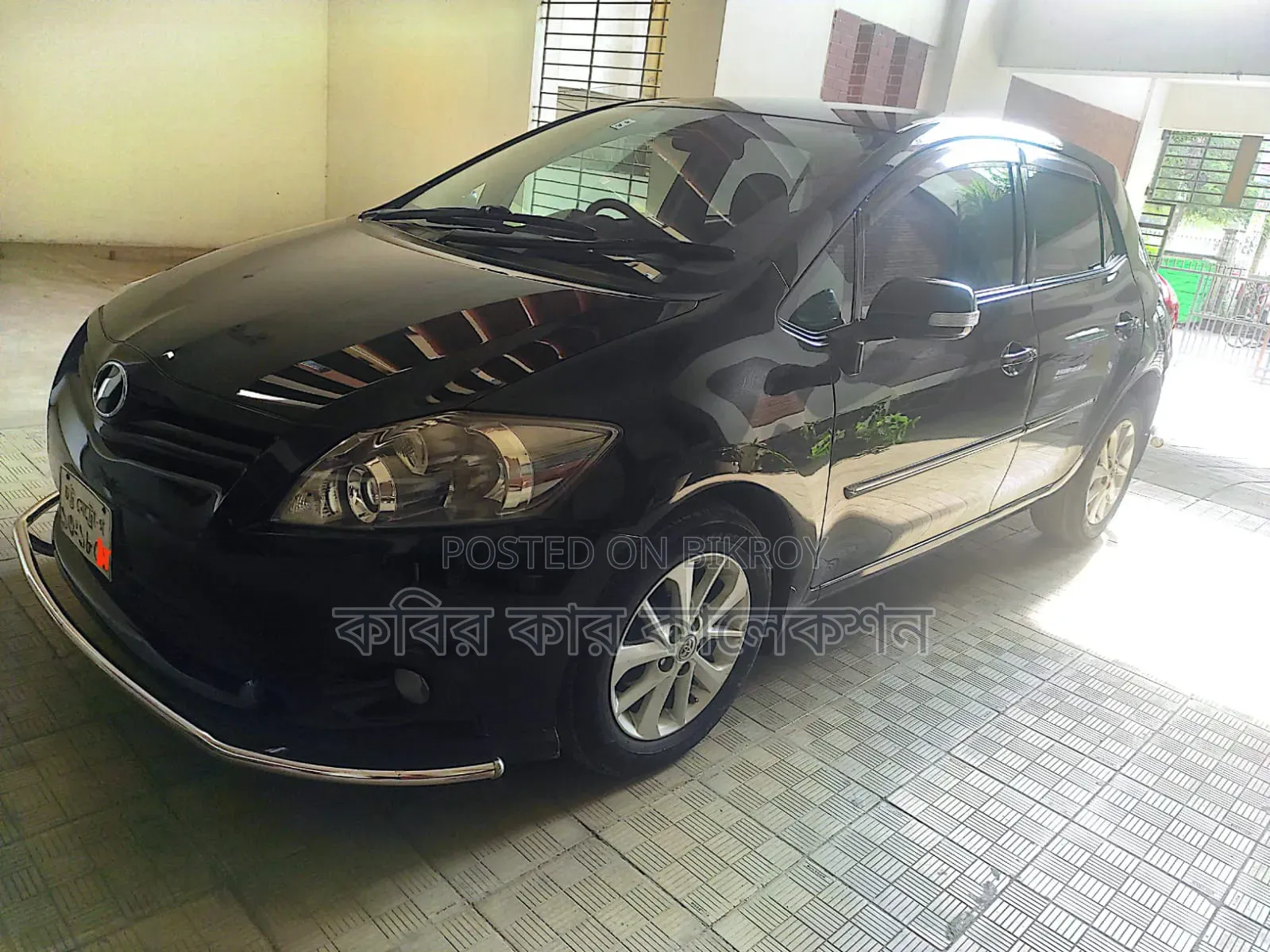Toyota Auris 2011 Black