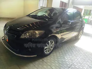 Toyota Auris 2011 Black