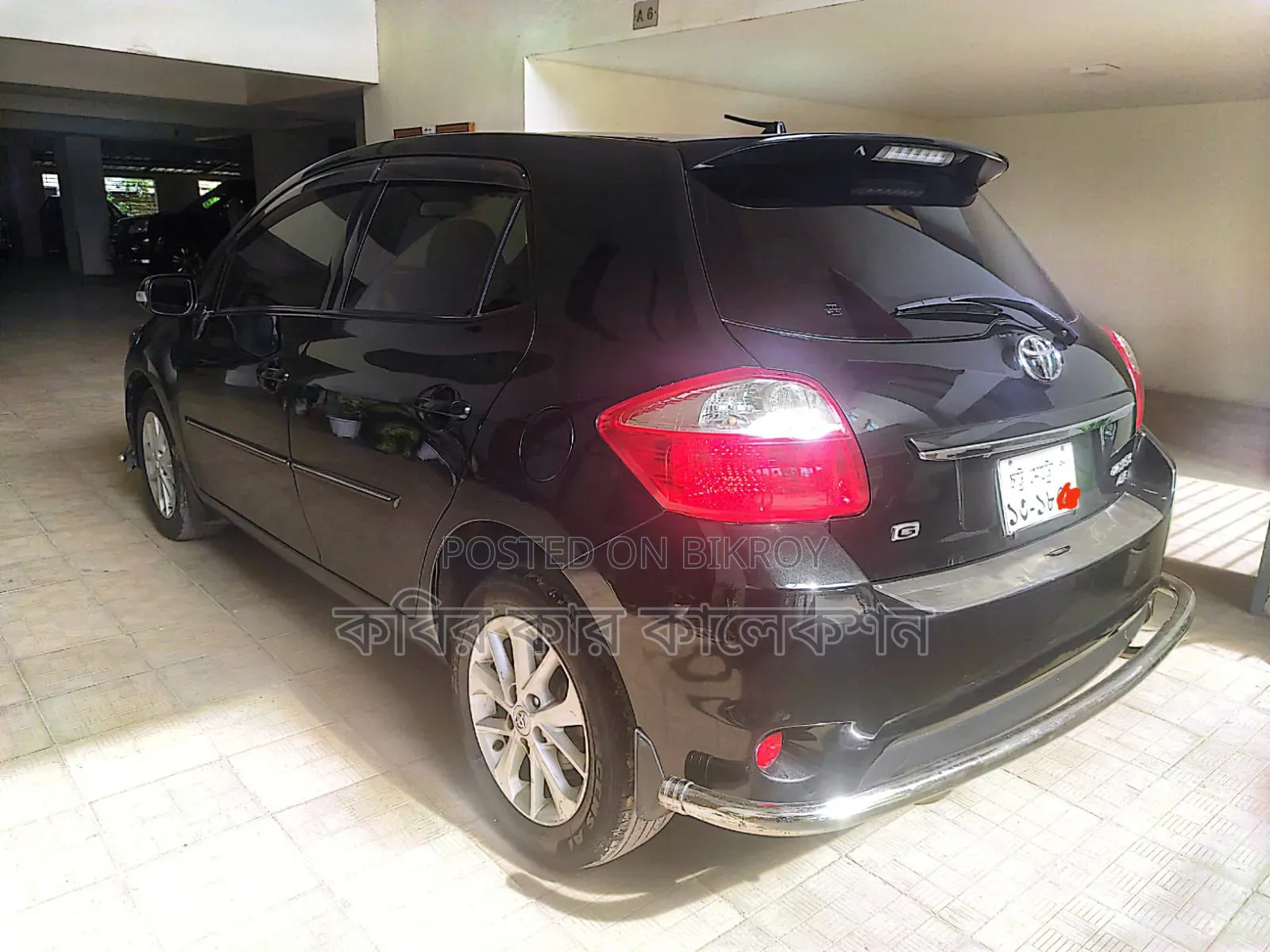 Toyota Auris 2011 Black