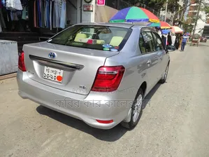 Toyota Axio 1.5 Hybrid 2WD 2015 Pearl