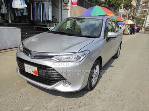 Toyota Axio 1.5 Hybrid 2WD 2015 Pearl