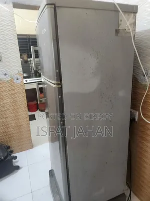 এলজি বাটারফ্লাই ফ্রিজ