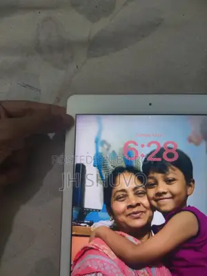 Apple iPad 9.7 128 GB Gray