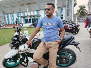 Hero Thriller 160R 2024 White