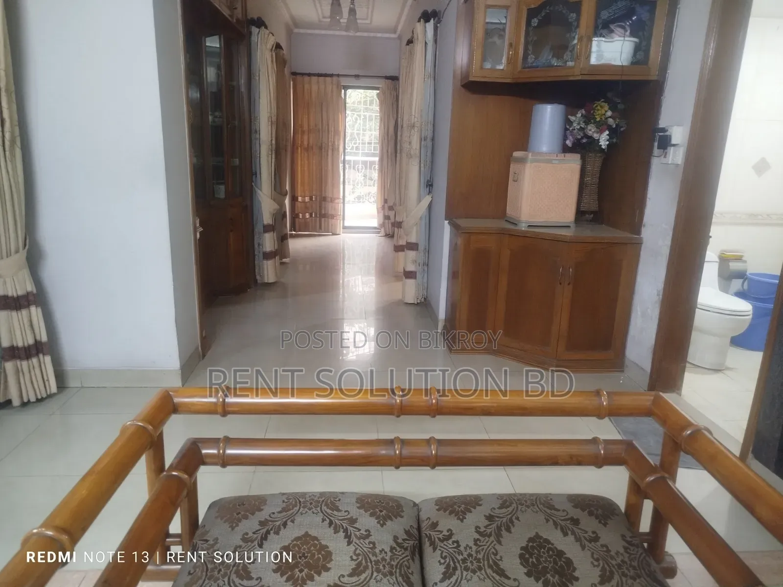 বিক্রয়ের জন্য রেন্ট সলিউশন বিডি, বনানীতে আসবাবপত্রসহ ৪ বেডরুমের অ্যাপার্টমেন্ট