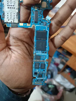 We Buy Damaged Phones