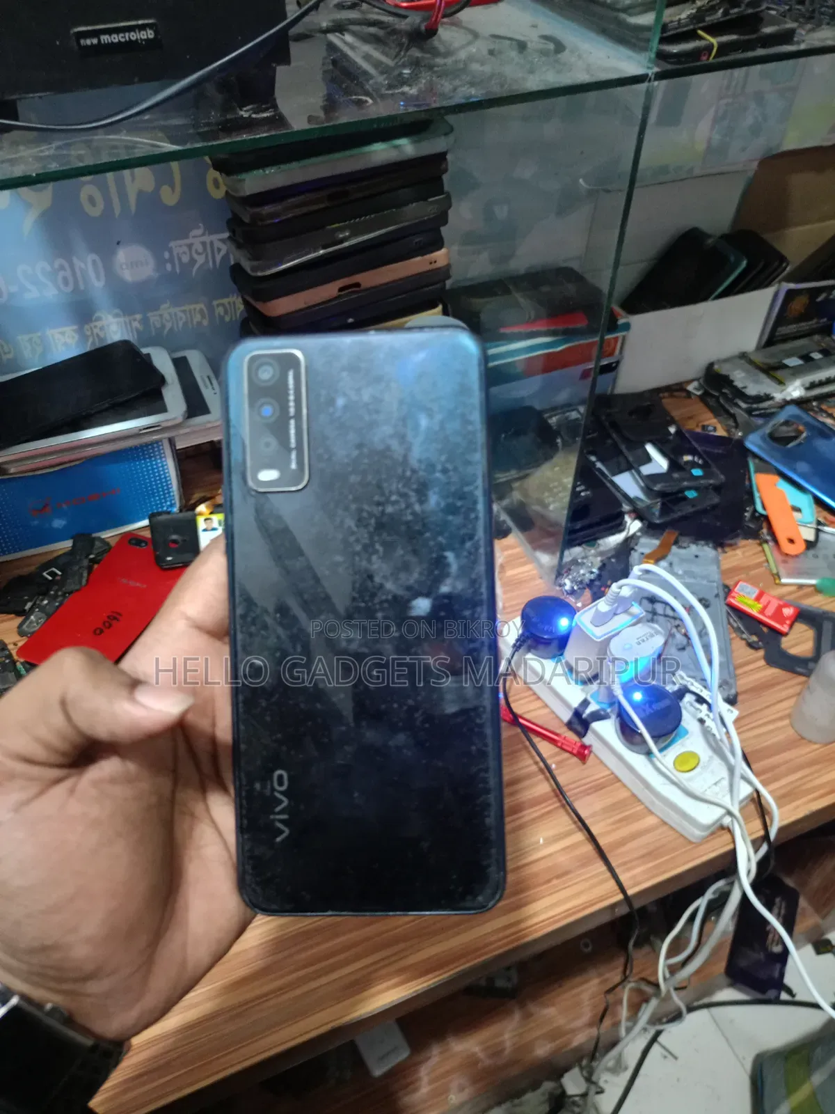 We Buy Damaged Phones