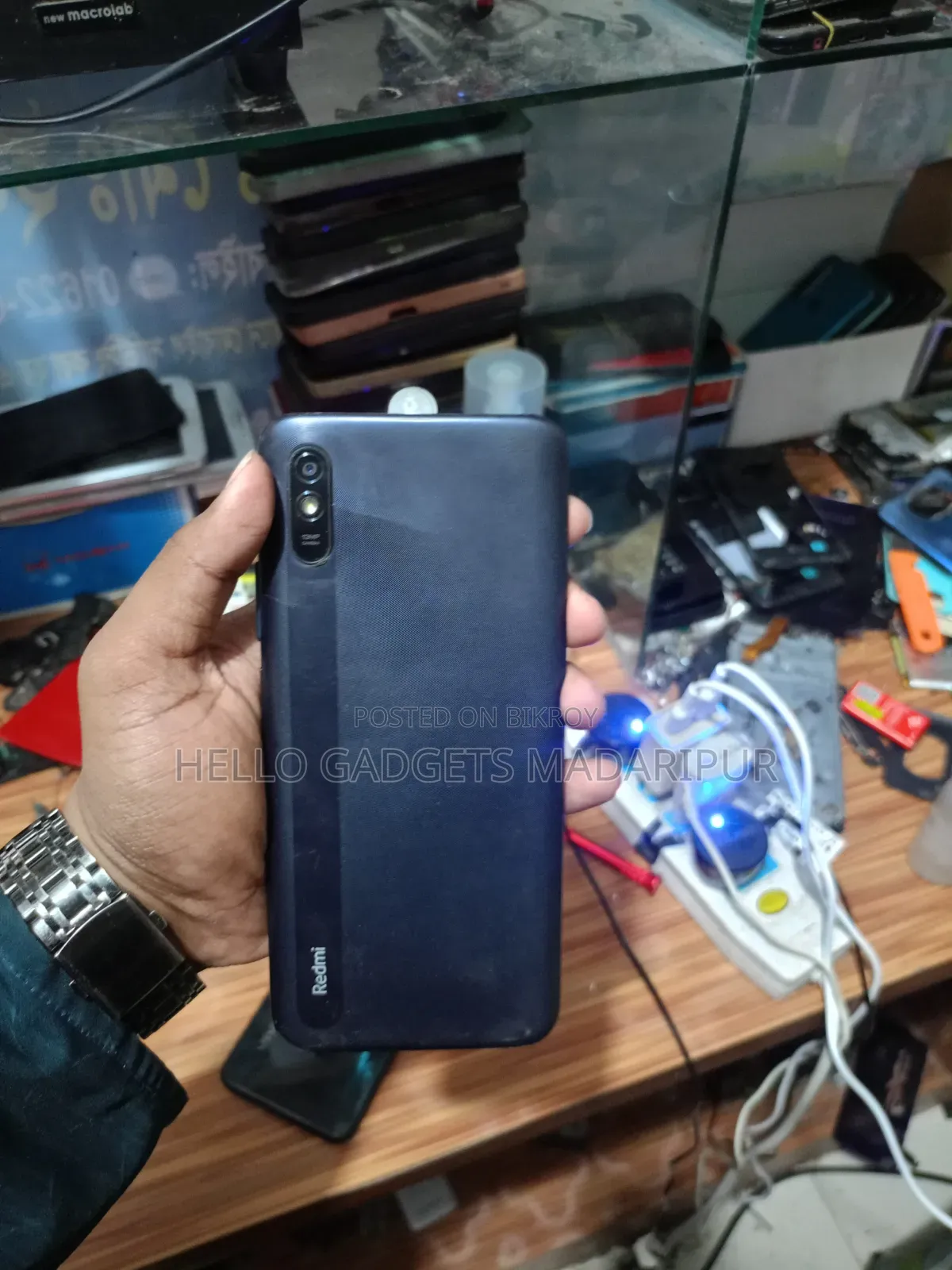 We Buy Damaged Phones