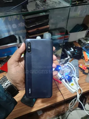 We Buy Damaged Phones