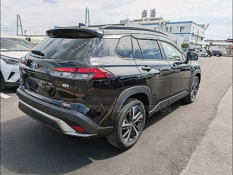 Toyota Corolla Cross 1.8 Hybrid AWD 2022 Black