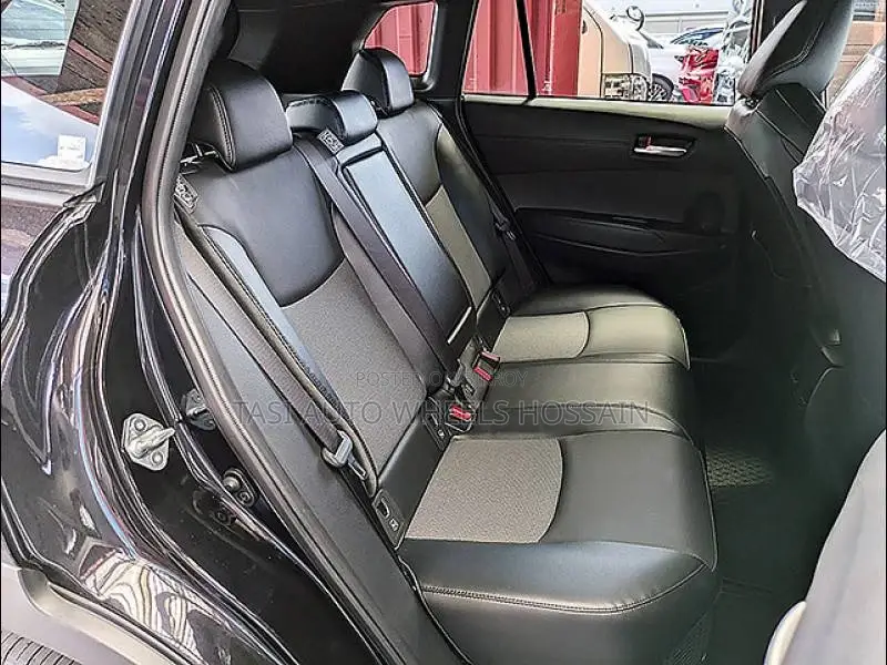 Toyota Corolla Cross 1.8 Hybrid AWD 2022 Black