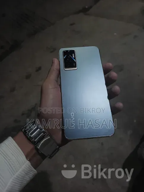 Vivo V23 128 GB Silver