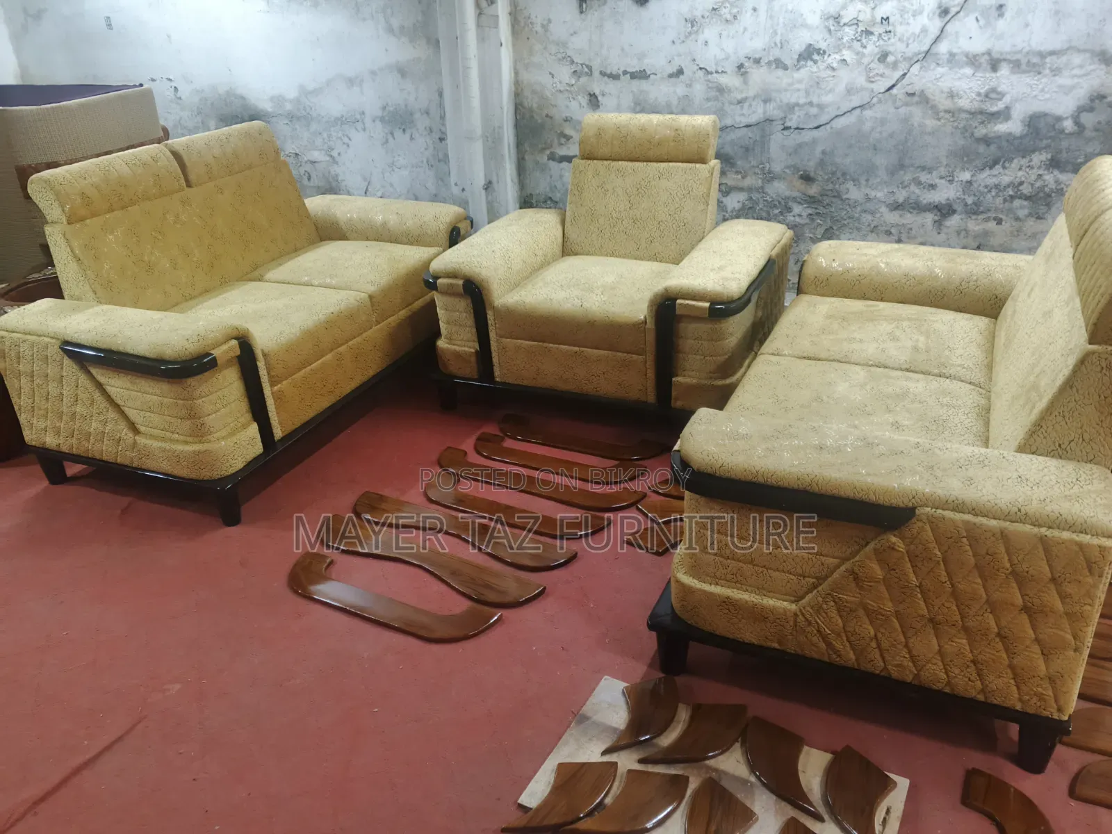 Buy your favorite sofa at wholesale rates