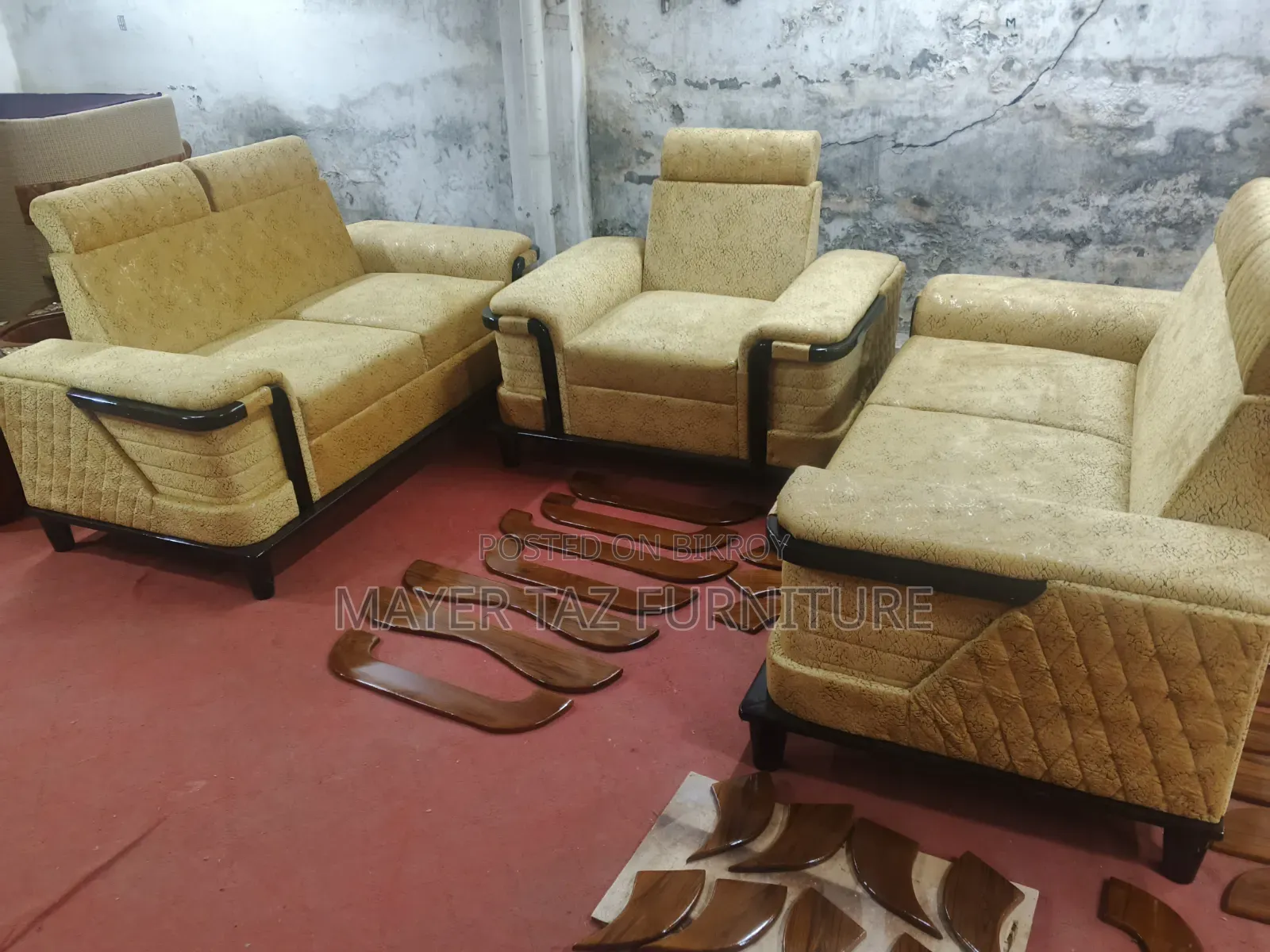 Buy your favorite sofa at wholesale rates